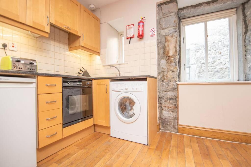 Appartement Latin Quarter Luxury à Galway Extérieur photo