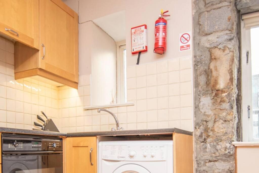 Appartement Latin Quarter Luxury à Galway Extérieur photo